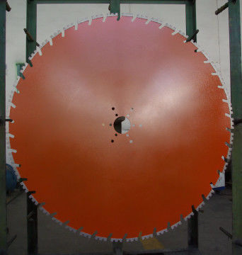 600-1600mmのレーザーによって溶接されたダイヤモンドの壁はフラッシュなしで鋸歯が-ボルト孔を切るのを