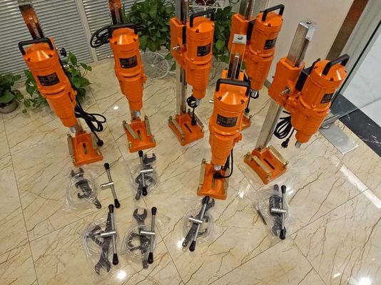 補強されたconcrteの訓練のための2つのギヤ速度の穿孔機機械JS-250C。