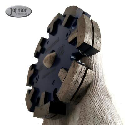 125mmの3つの層がぬれた使用をタイプしたり/乾燥します熱い押されたタック ポイント ダイヤモンドの刃は使用を